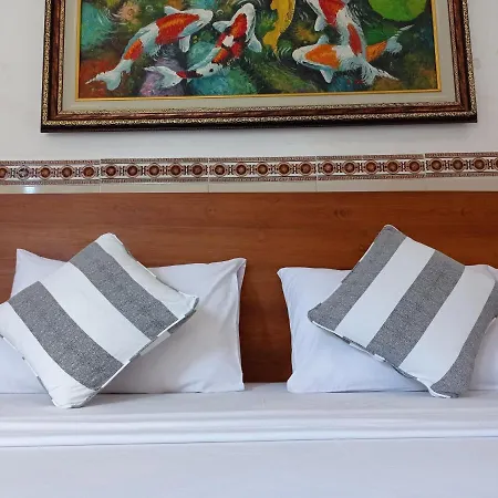 Arya Guest House